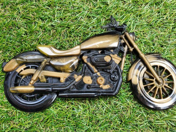 Magnet Moto noire et bronze